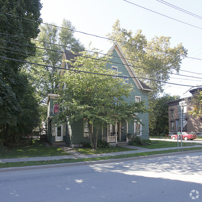 Building Photo - 23 Willett St