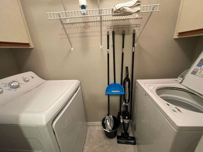 Building Photo - For Lease - Fully Furnished 2 BR | 1.5 BA Townhome in PCB!