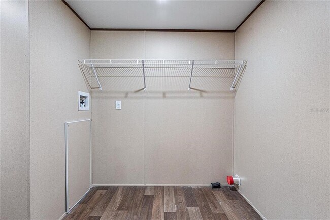 Building Photo - 8150 Cherokee Rd