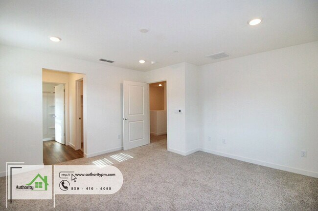 Building Photo - 847 Congaree Ln
