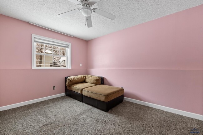 Building Photo - 923 Virginia Ln