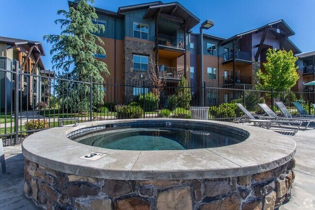 Building Photo - The Madison Courtyard