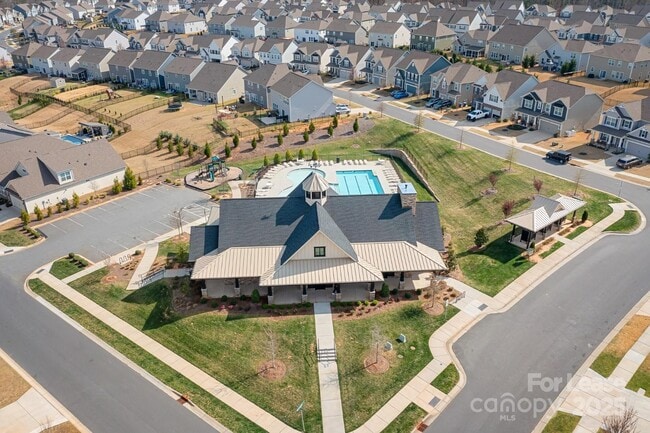 Building Photo - 5058 Antebellum Dr