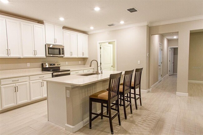 Building Photo - 16657 Shell Bay Dr
