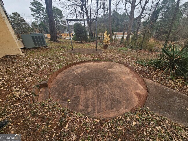 Building Photo - 1252 Lawrenceville-Suwanee Rd