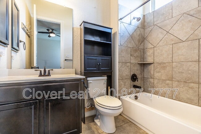 Building Photo - 908 Sussex Cove