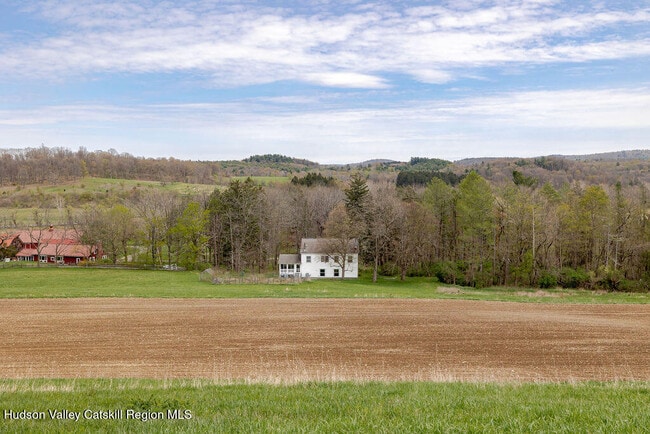 Building Photo - 56 Willowdale Farm Rd