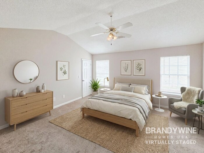 Building Photo - 6202 Hickory Ln Cir