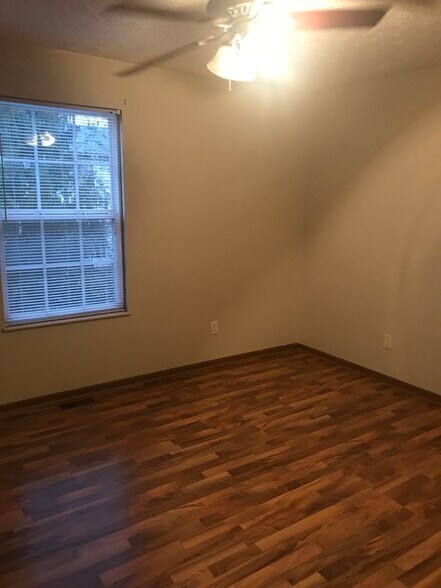 Bedroom - 206 Macfalls Way