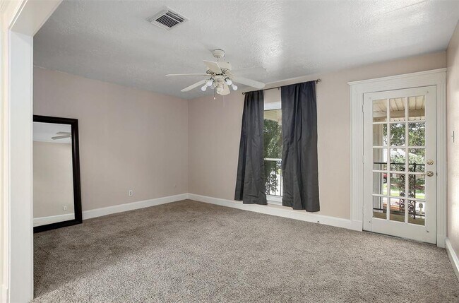 Building Photo - 10455 Antrim Ln