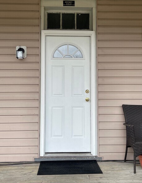 Building Photo - 651 Seven Bridge Rd