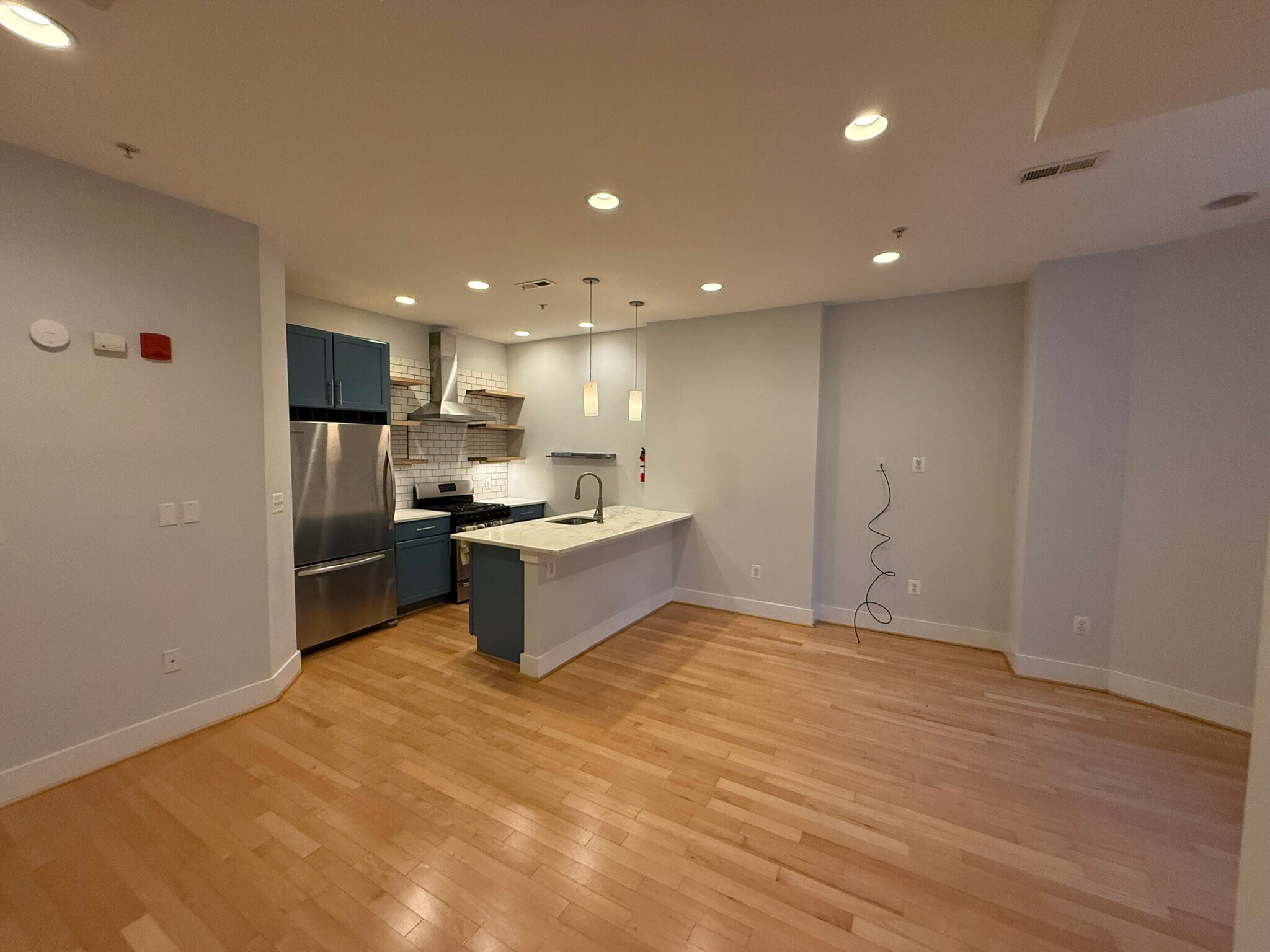 Building Photo - 1854 Mintwood Pl NW