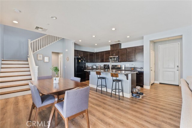 Building Photo - 1519 Onyx