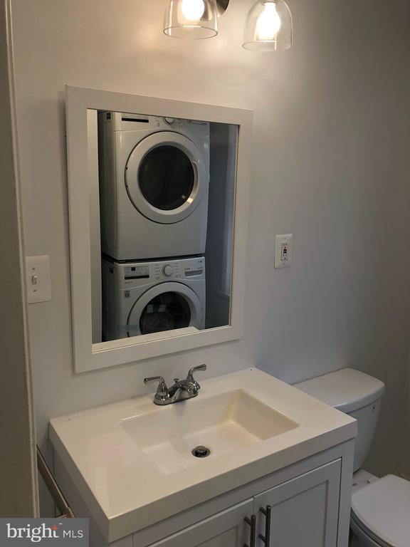 Building Photo - 1431 Wolf St