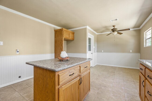 Building Photo - 3209 Chestershire Dr