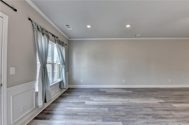 Building Photo - 217 Rockfern Ter