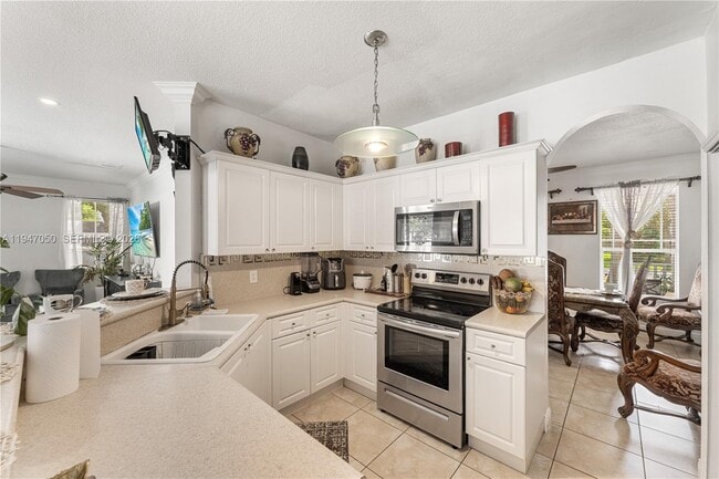 Building Photo - 20032 SW 128th Ct