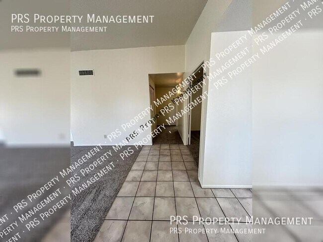 Building Photo - 2120 N Yucca Ct