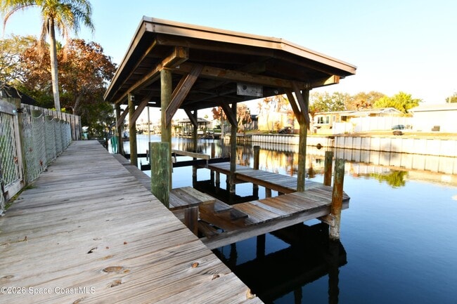 Building Photo - 405 Sparrow Dr