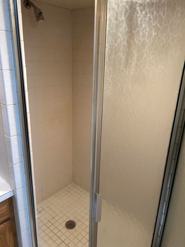 Building Photo - 1354 Catalpa Dr