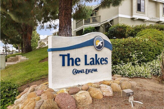 Building Photo - 12291 Carmel Vista Rd