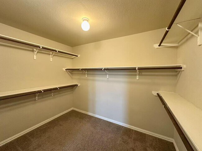 Building Photo - 8250 Arezzo Dr