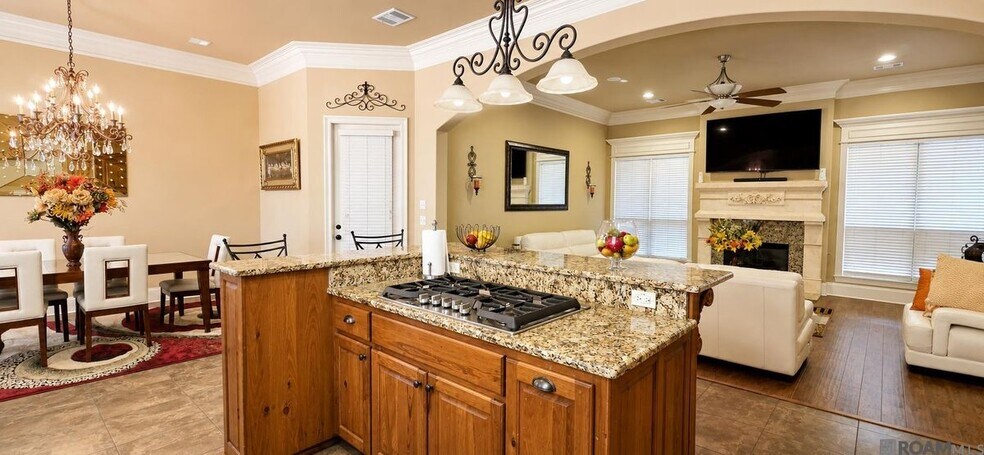 Building Photo - 9430 Magnolia Crossing Dr