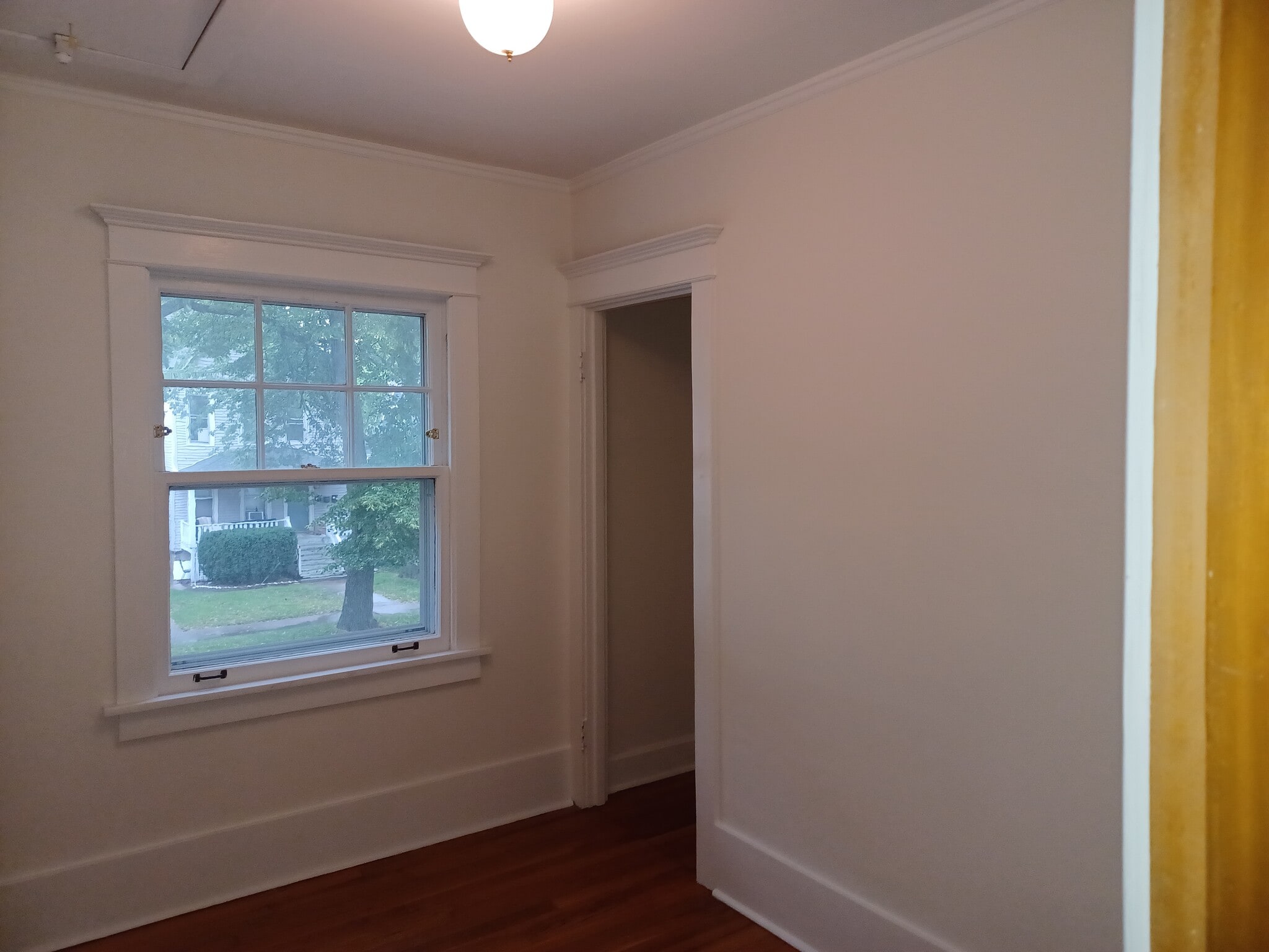 Building Photo - 2025 Maple Ave