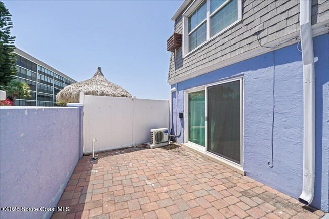 Building Photo - 390 W Cocoa Beach Causeway