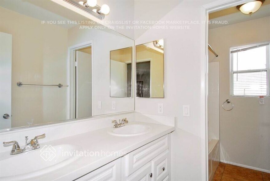 Building Photo - 3485 Windmill Ct