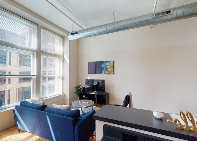 Building Photo - 918 Olive St