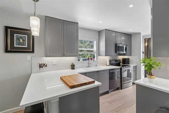 Building Photo - 2450 Wickersham Ln