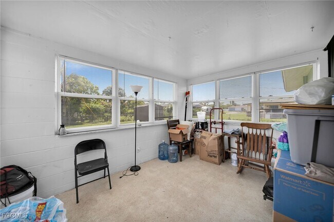Building Photo - 102 Oleander Rd