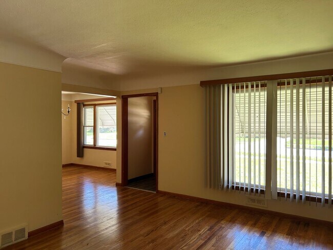 Building Photo - 4409 Adrian Rd
