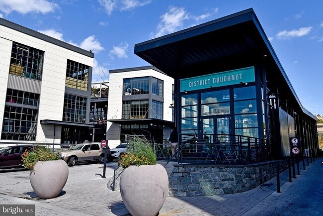 Building Photo - 73 G St SW