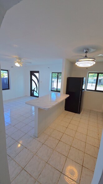 Building Photo - 1305 NE 146th St