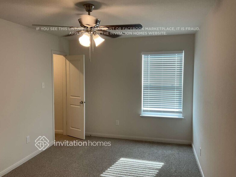 Building Photo - 10025 Pilot Pl