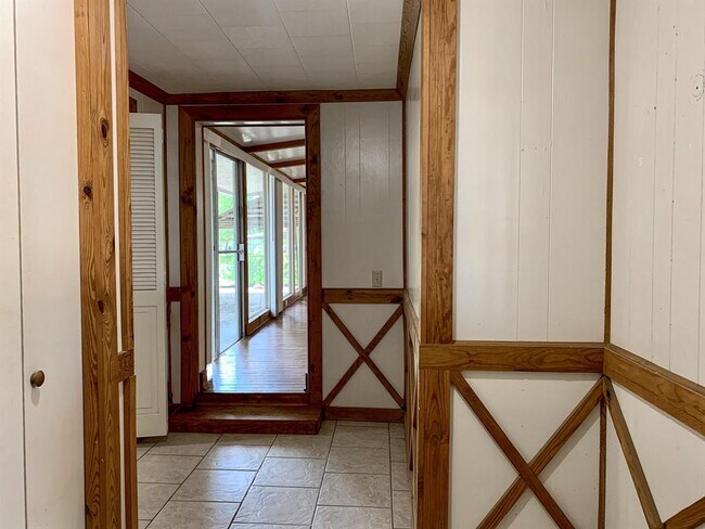 Building Photo - 1510 Piedmont