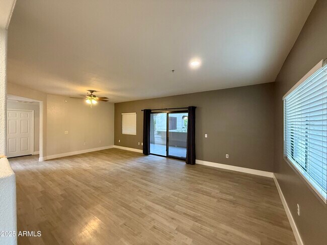 Building Photo - 9555 E Raintree Dr