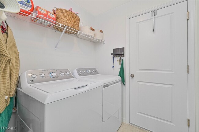 Building Photo - 12152 Amber Waves Rd