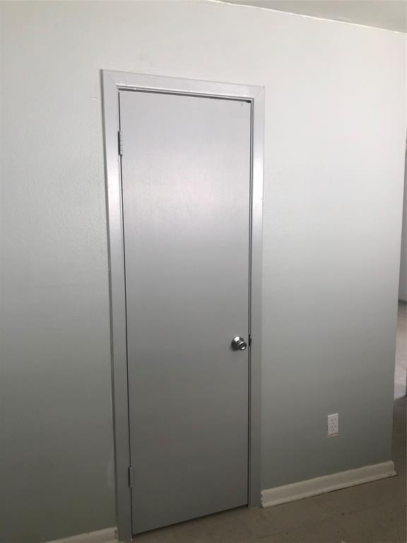 Building Photo - 404 James