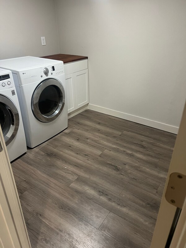 Building Photo - 1885 Staples Rd