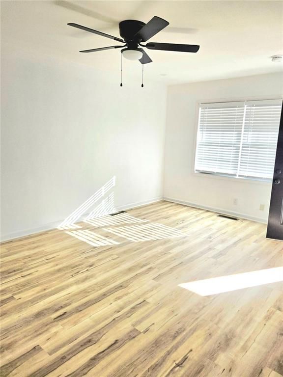 Building Photo - 522 Wimbledon Rd NE