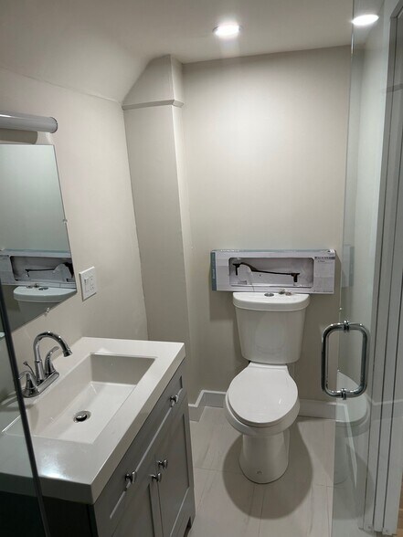 Building Photo - 81 Flint St