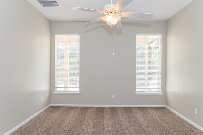 Building Photo - 407 Sparrow Branch Cir