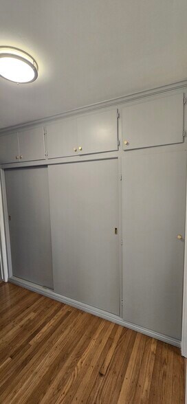 Building Photo - 2075 E Appleton St