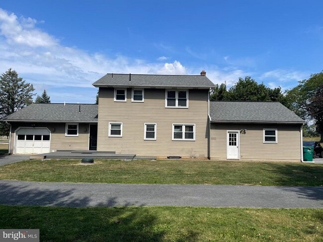 Building Photo - 990 E Governor Rd