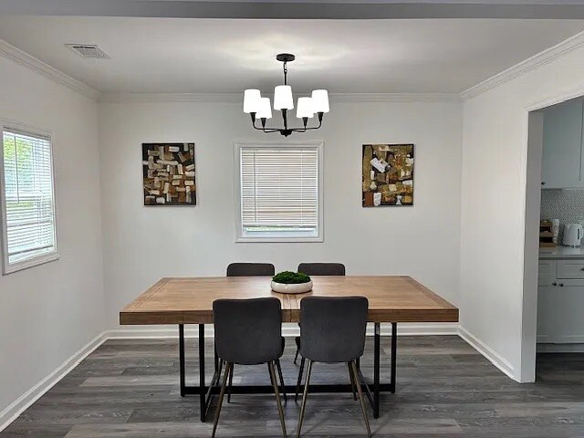 Building Photo - Room in House on Lisbon Dr SW