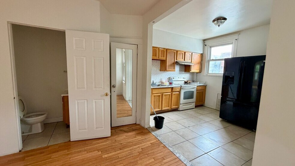 Building Photo - 745 Smylie Rd