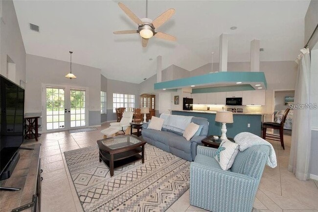 Building Photo - 2008 Proude St